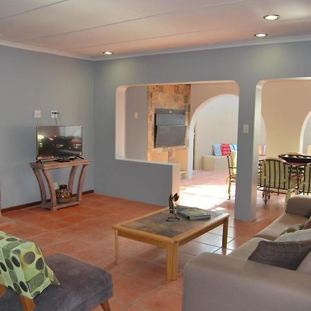14 Cluster House & Studio George Extérieur photo